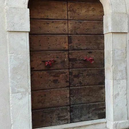 Civico 6, San Benedetto Apartment LʼAquila